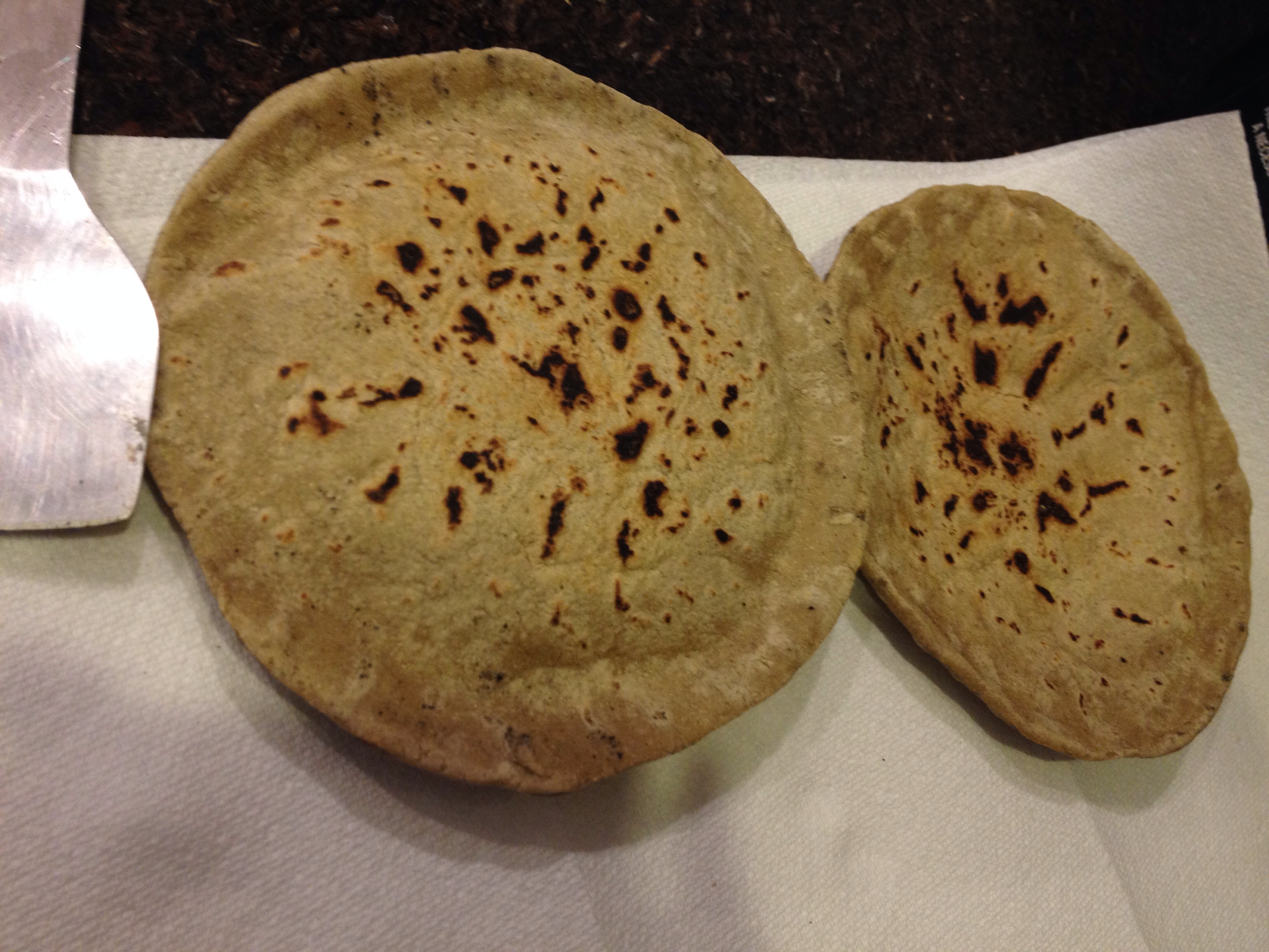 How To Make Bajra Ki Roti The Old Fashion Way Bajka Ki Roti Final Finish